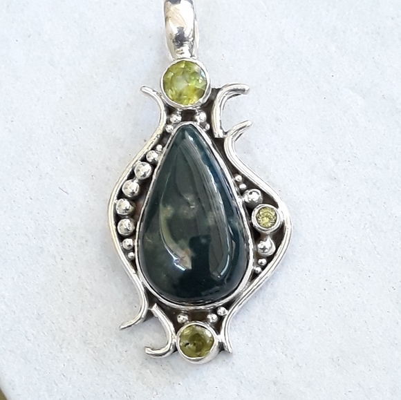 Ocean Jasper & Peridot  Sterling Silver Pendant - Picture 4 of 8
